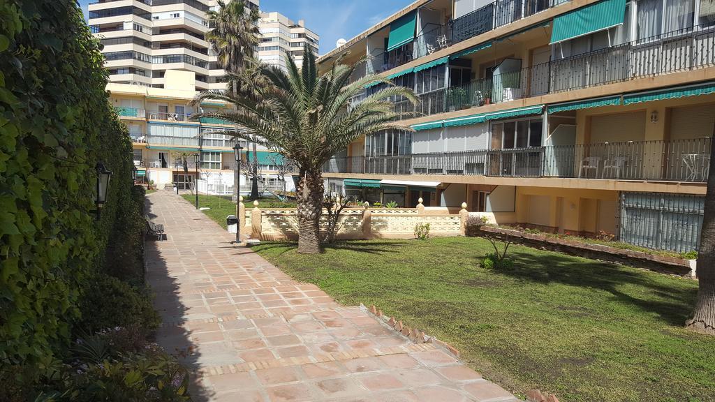 Apartamento Primera Linea De Playa Torremolinos Buitenkant foto